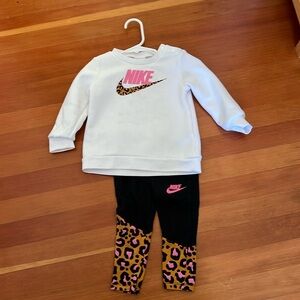 Nike Toddler Sweatshirt and Legging Set